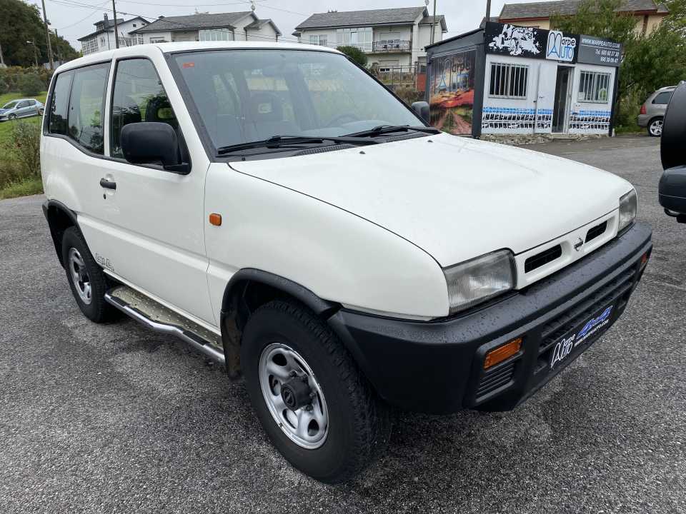 Imagen NISSAN Terrano II 2.4i lx